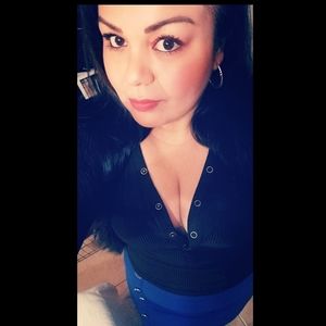 Meet your Posher, Noemi